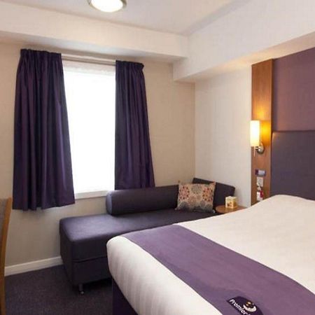 Premier Inn London Райсліп Екстер'єр фото