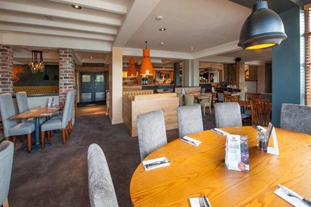 Premier Inn London Райсліп Екстер'єр фото
